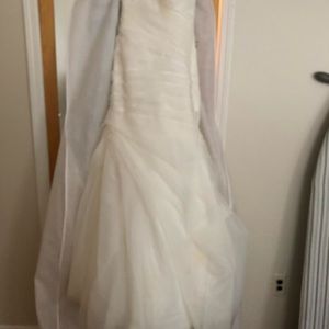 Essence of Australia wedding gown